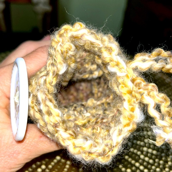 Handcrafted crocheted earth tone glasses holder with cute button closure - Picture 4 of 4